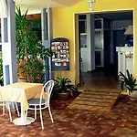 Les Dunes Hotel