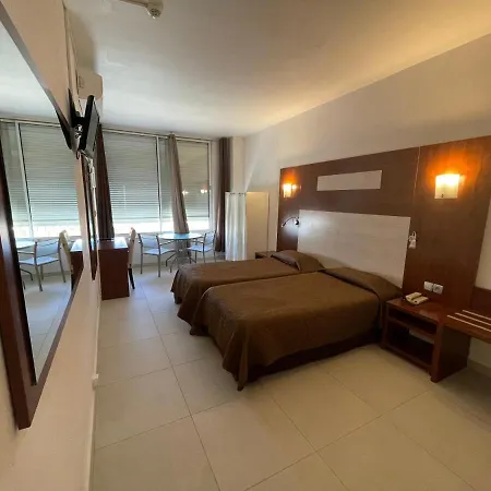 Ξενοδοχείο Les Dunes 3*
